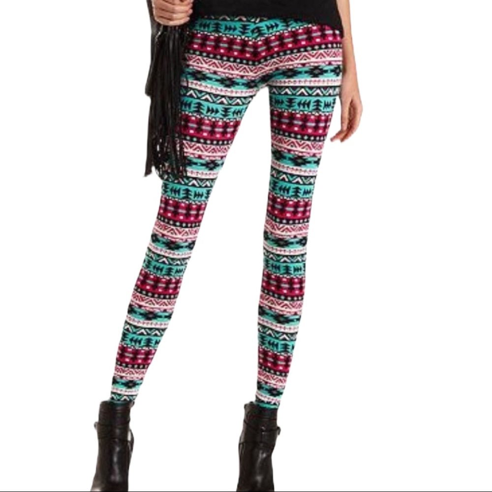 Charlotte Russe Multicolor Tribal Print Le…